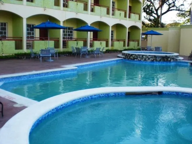 Hotel Novus Caoba Esperanza